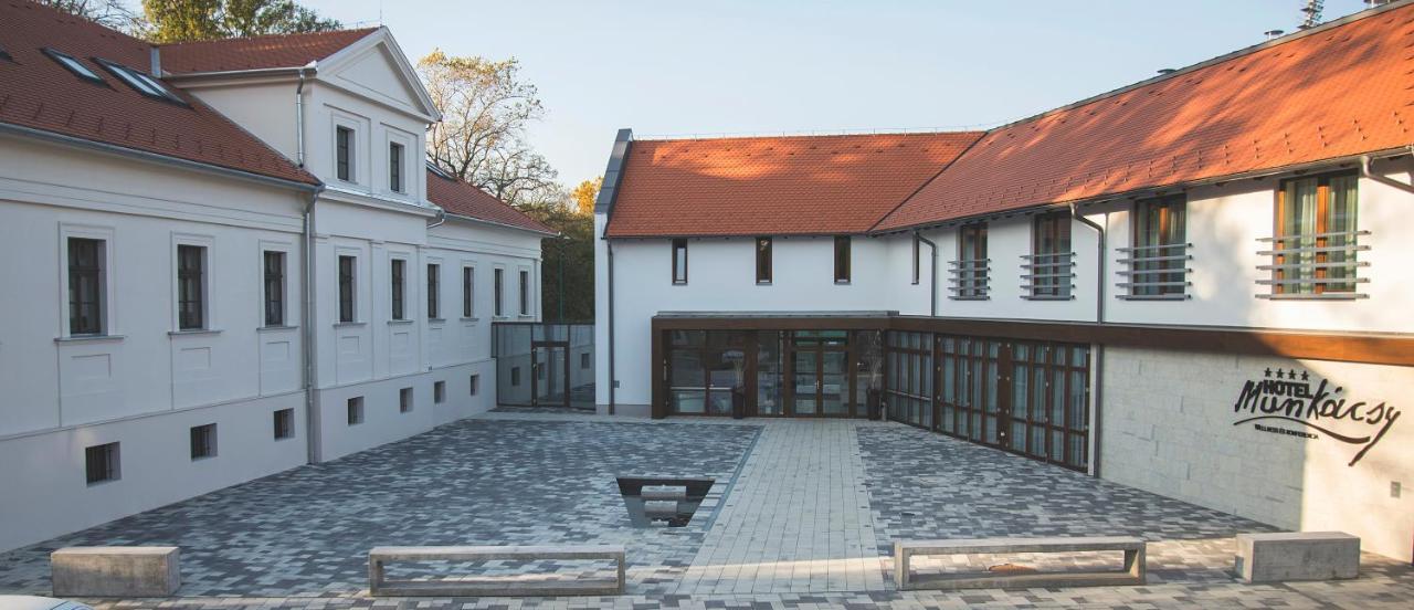 Munkacsy Hotel Bekescsaba Eksteriør bilde