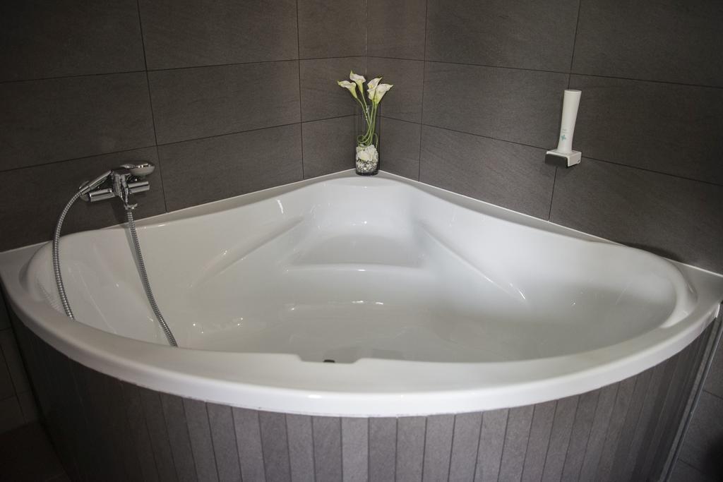 Munkacsy Hotel Bekescsaba Rom bilde